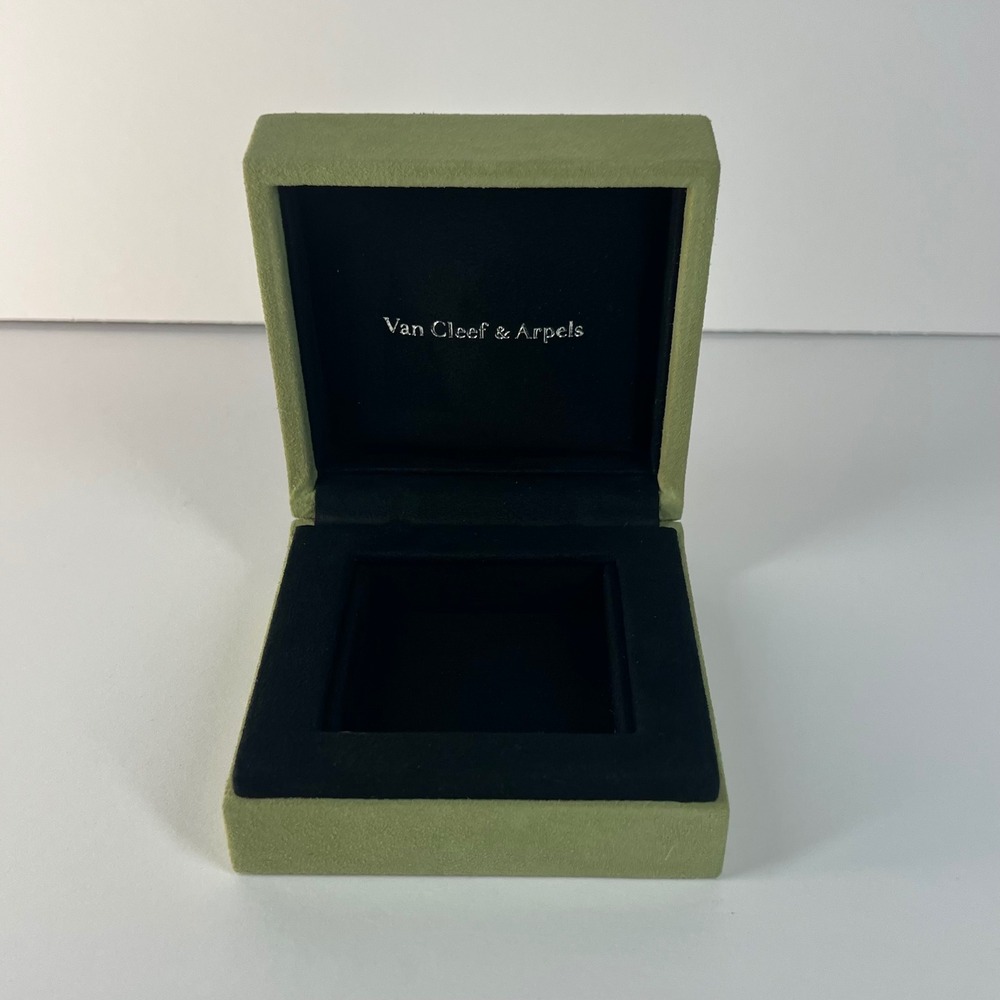 Van Cleef & Arpels Jewelry Box Green Suede Small Square Presentation Case VCA